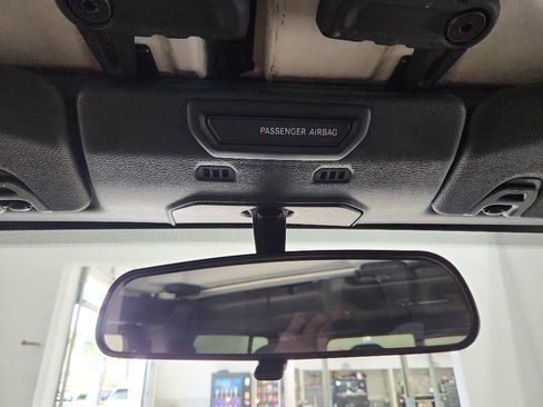 Used 2021 Jeep Gladiator Rubicon w/ Cold Weather Group image 27