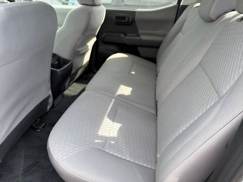 Used 2023 Toyota Tacoma SR AWD/4WD image 21