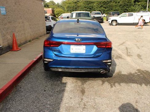 Used 2020 Kia Forte LXS FWD image 5