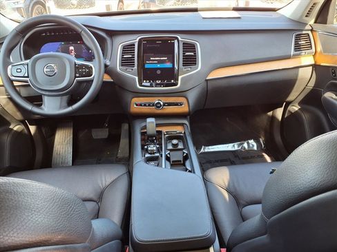 Certified 2024 Volvo XC90 B6 Core image 17