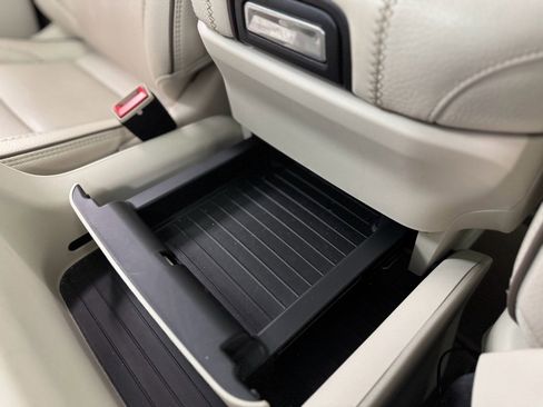 Used 2021 GMC Yukon Denali w/ Denali Premium Package image 34