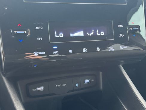 Used 2022 Hyundai Santa Cruz SEL Premium AWD/4WD image 19