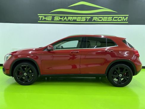 Used 2019 Mercedes-Benz GLA 250 w/ Premium Package image 6