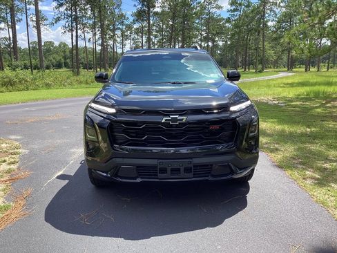New 2026 Chevrolet Equinox RS w/ Safety and Technology Package FWD image 8