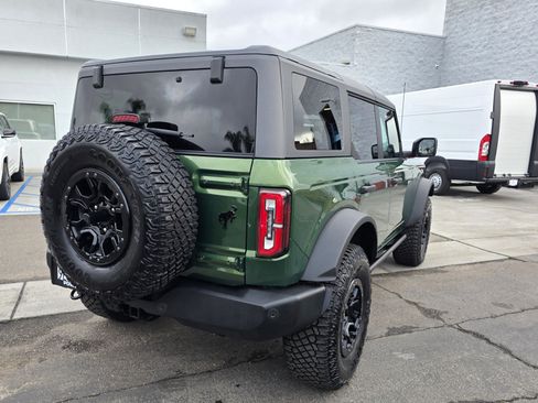 Used 2023 Ford Bronco Wildtrak image 5