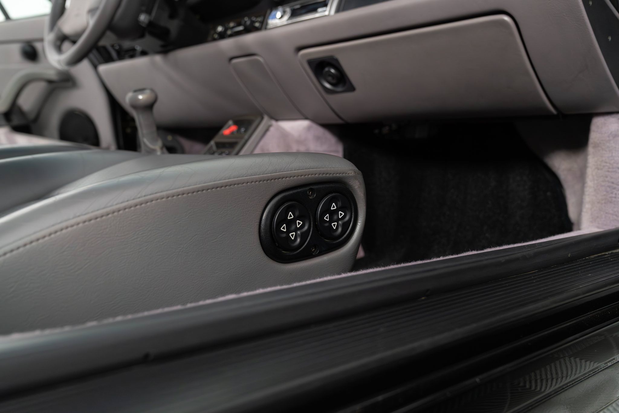 Used 1996 Porsche 911 Targa RWD image 13