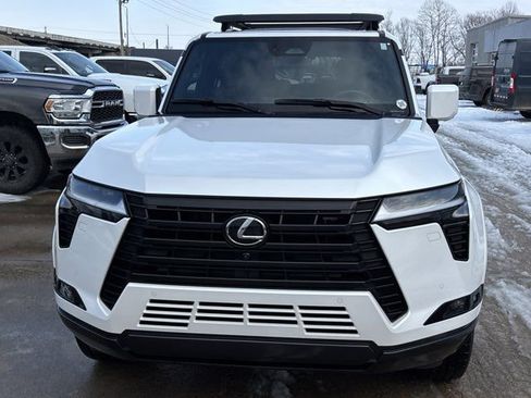 Used 2024 Lexus GX 550 550 Luxury w/ Accessory Package (2T) image 12