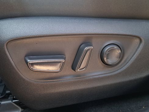 New 2025 Toyota RAV4 XLE w/ Convenience Package image 19