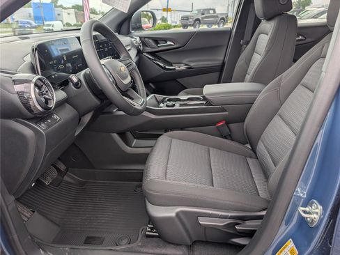 New 2026 Chevrolet Equinox LT w/ LPO, Floor Liner Package FWD image 10