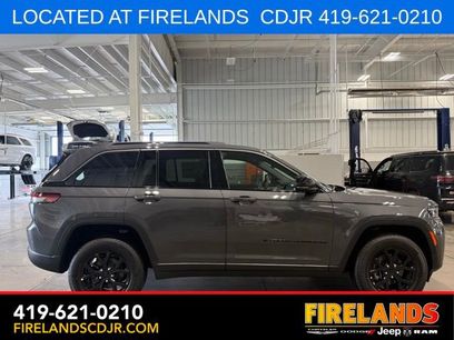 New 2026 Jeep Grand Cherokee Altitude