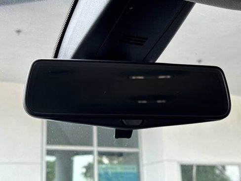 Used 2020 Chevrolet Traverse RS image 26