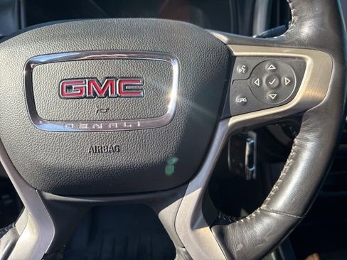 Used 2018 GMC Canyon Denali image 41