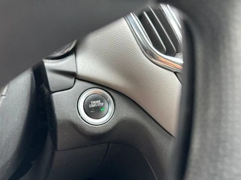 Used 2023 Chevrolet Equinox LS FWD image 38