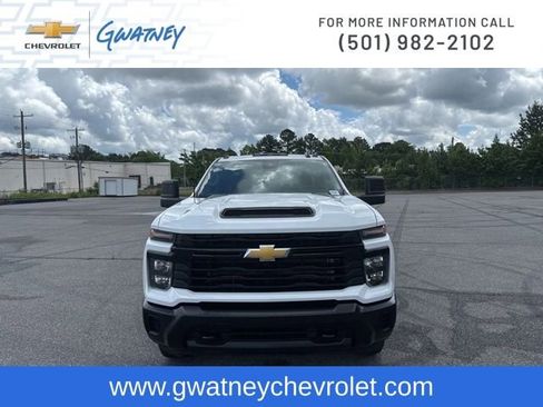 Used 2026 Chevrolet Silverado 2500 W/T AWD/4WD image 2