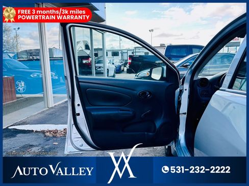 Used 2019 Nissan Versa S Plus FWD image 11