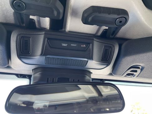 Used 2024 Jeep Wrangler Unlimited Rubicon w/ Convenience Group image 25