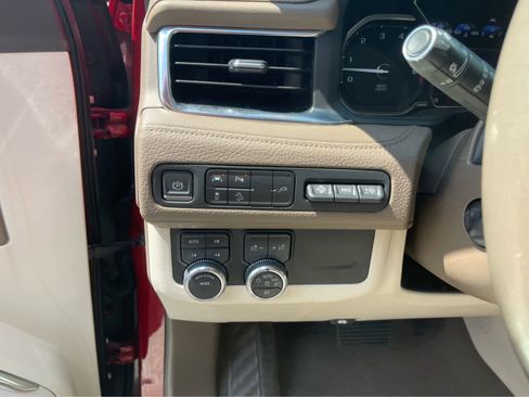 Used 2021 GMC Yukon Denali AWD/4WD image 14