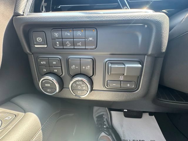 New 2026 Chevrolet Tahoe High Country AWD/4WD image 21