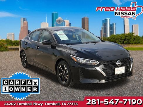 Used 2025 Nissan Sentra SV FWD image 1