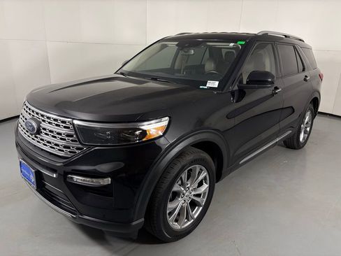Used 2023 Ford Explorer Limited image 4