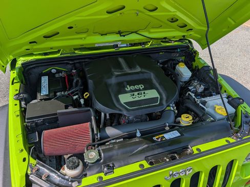 Used 2012 Jeep Wrangler Sport AWD/4WD image 13