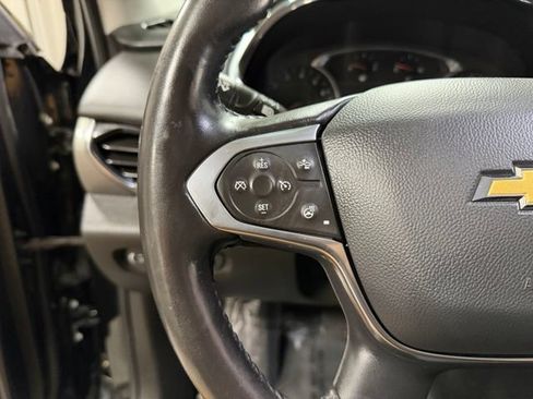 Used 2020 Chevrolet Traverse LT FWD image 18