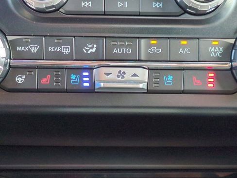 New 2026 Ford F250 Lariat w/ FX4 Off-Road Package image 23