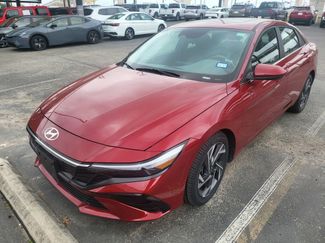 Used 2025 Hyundai Elantra SEL video 1
