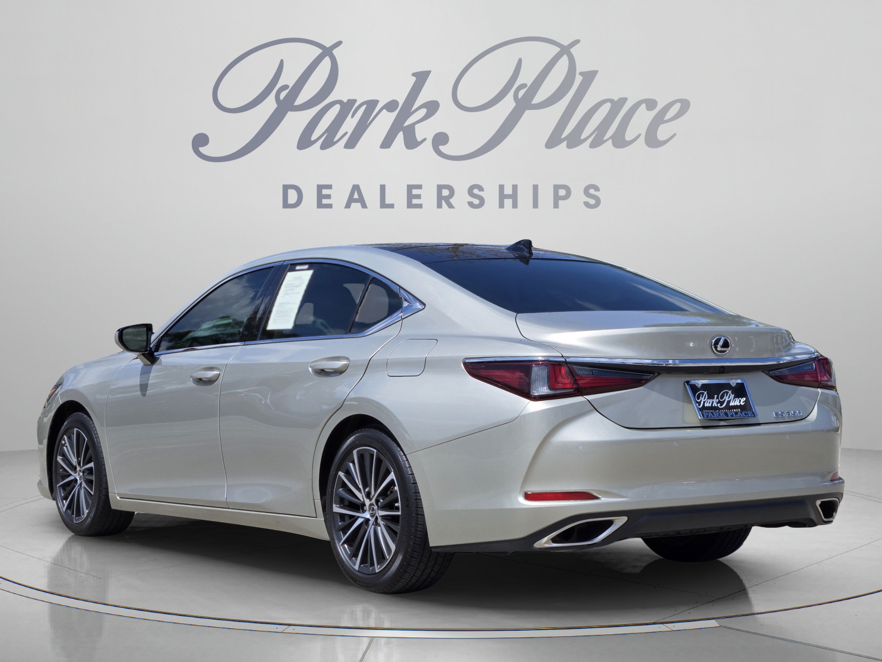Certified 2025 Lexus ES 350 w/ Premium Package FWD image 3