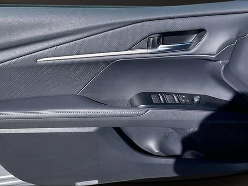 Used 2025 Toyota Camry LE w/ Convenience Package image 20