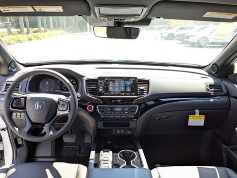 New 2026 Honda Ridgeline Black Edition image 13