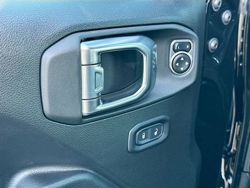 New 2026 Jeep Gladiator Sport AWD/4WD image 13