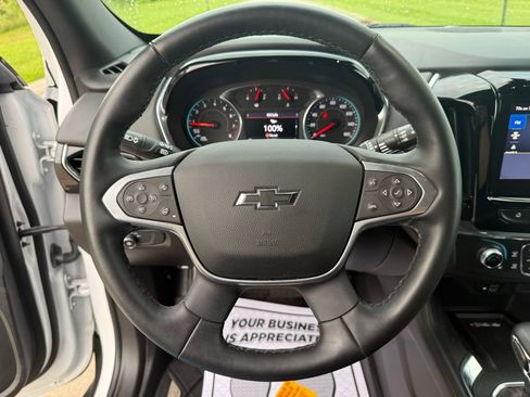 Used 2023 Chevrolet Traverse RS w/ LPO, Floor Liner Package FWD image 31