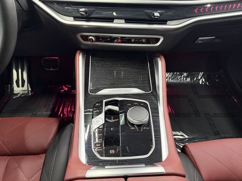 Used 2024 BMW X6 xDrive40i w/ Premium Package image 16