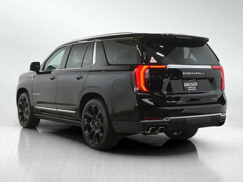 Used 2025 GMC Yukon Denali AWD/4WD image 3