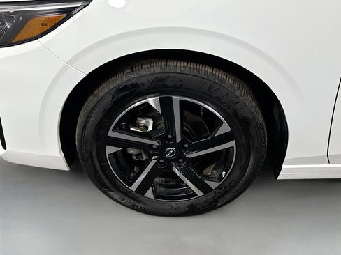 Used 2025 Nissan Sentra SV image 38