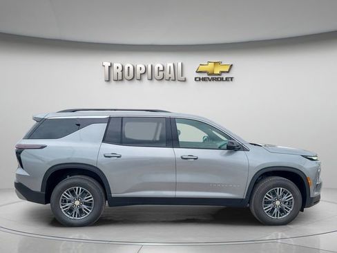 New 2026 Chevrolet Traverse LT w/ Driver Confidence Package image 6