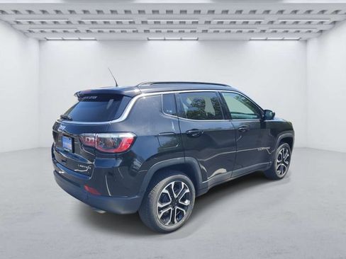 Used 2022 Jeep Compass Limited AWD/4WD image 4