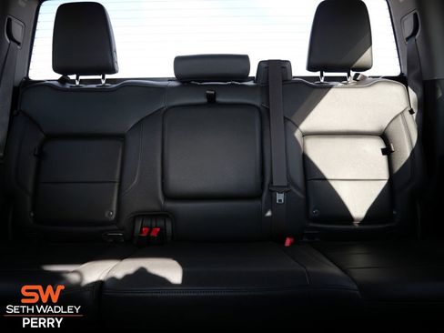 Used 2023 GMC Sierra 1500 SLT image 25