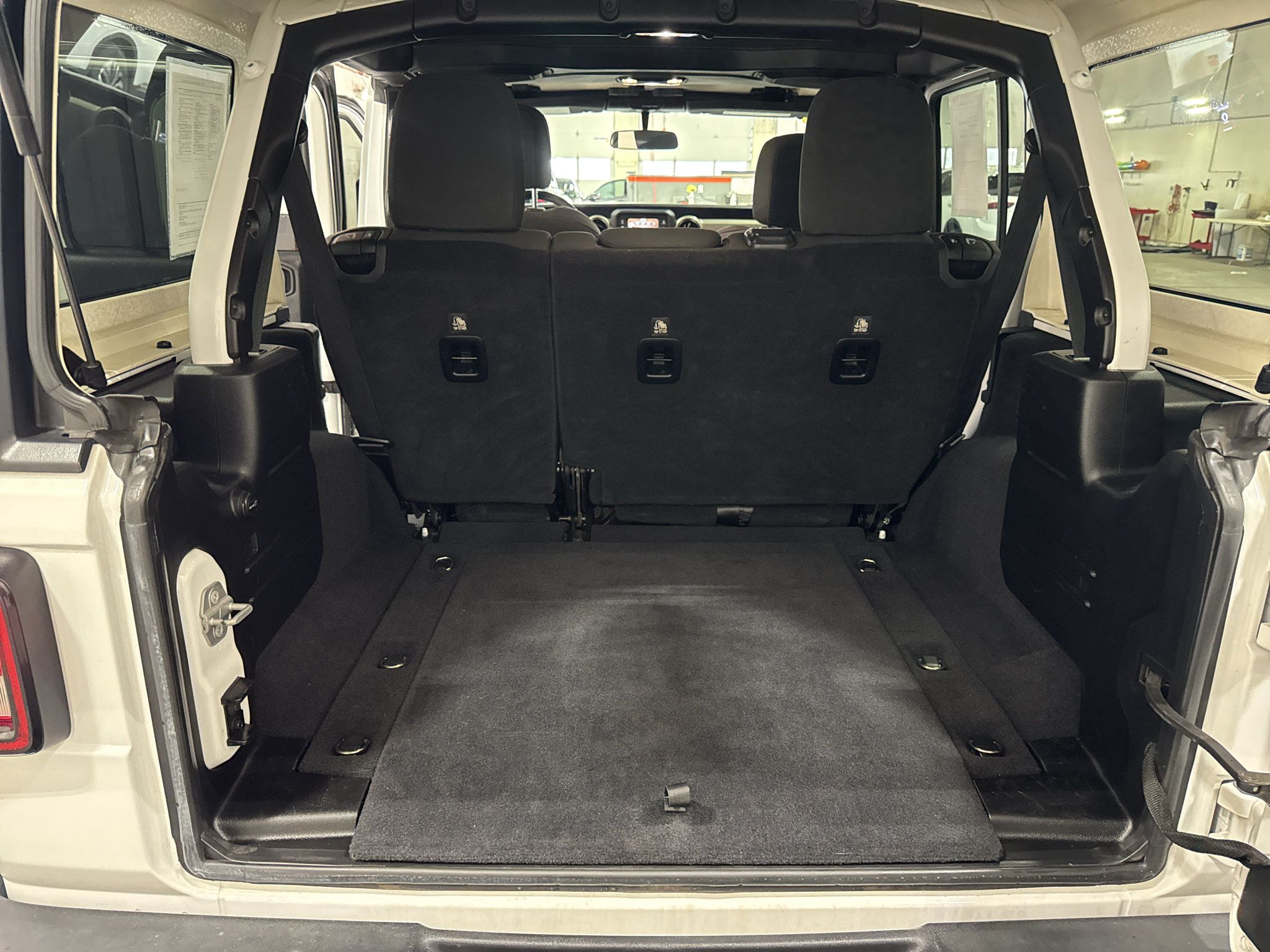 Used 2019 Jeep Wrangler Unlimited Sport S AWD/4WD image 30