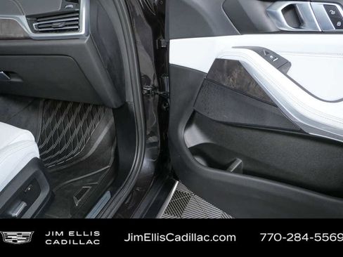 Used 2023 BMW X5 sDrive40i w/ Premium Package RWD image 23