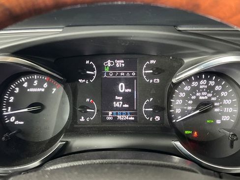 Used 2021 Toyota Sequoia Platinum image 11