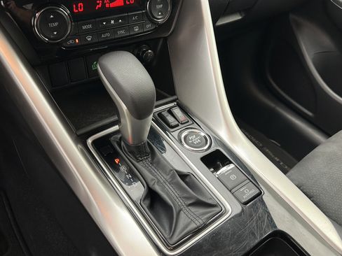 Used 2025 Mitsubishi Eclipse Cross SE AWD/4WD image 23
