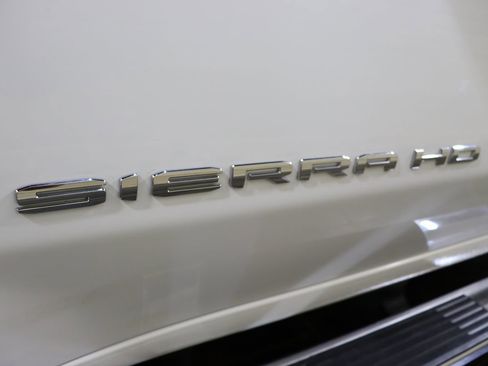 Used 2024 GMC Sierra 2500 SLE image 20