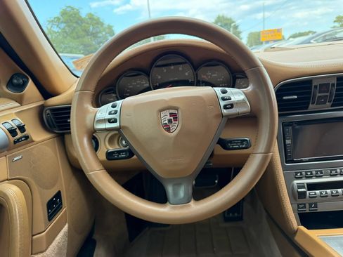 Used 2005 Porsche 911 Carrera RWD image 13