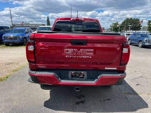 Used 2023 GMC Canyon Elevation w/ Elevation Premium Package AWD/4WD image 6