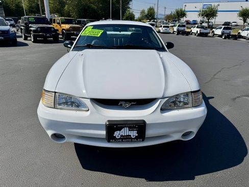 Used 1994 Ford Mustang Cobra image 2
