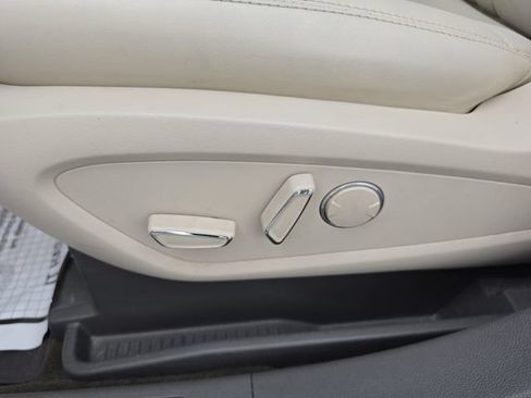 Used 2019 Lincoln Nautilus Reserve FWD image 25