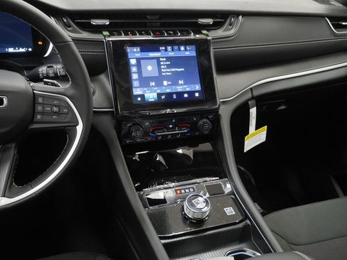 New 2026 Jeep Grand Cherokee Laredo AWD/4WD image 21