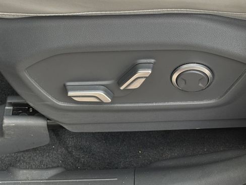 Used 2025 Hyundai Santa Fe SEL AWD/4WD image 23